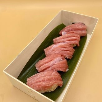 Ōtoro Nigiri Set